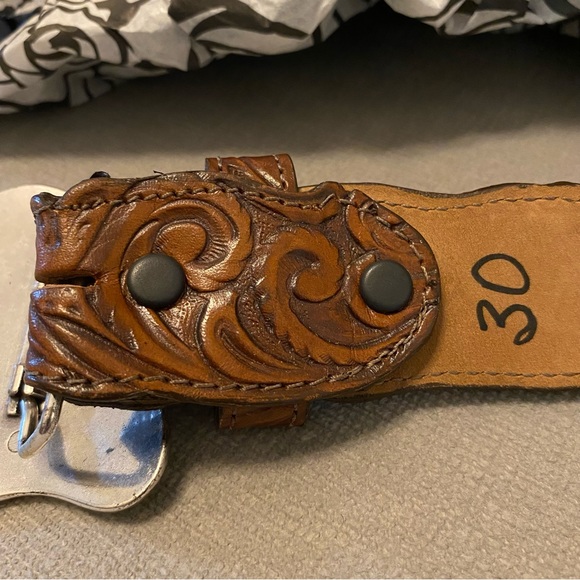 2-599 NWT Leather Western Belt with Rhinestone Trophy Belt Buckle - Picture 3 of 6